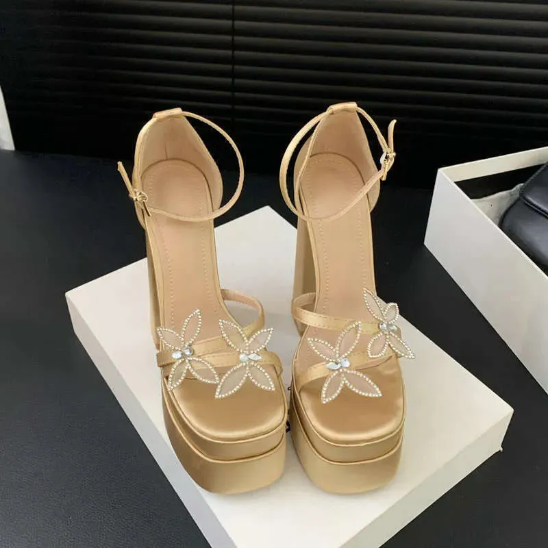 15Cm Waterproof Platform Catwalk Heels Sexy Night Party Sky-High Bow Buckle Sandals Kq8