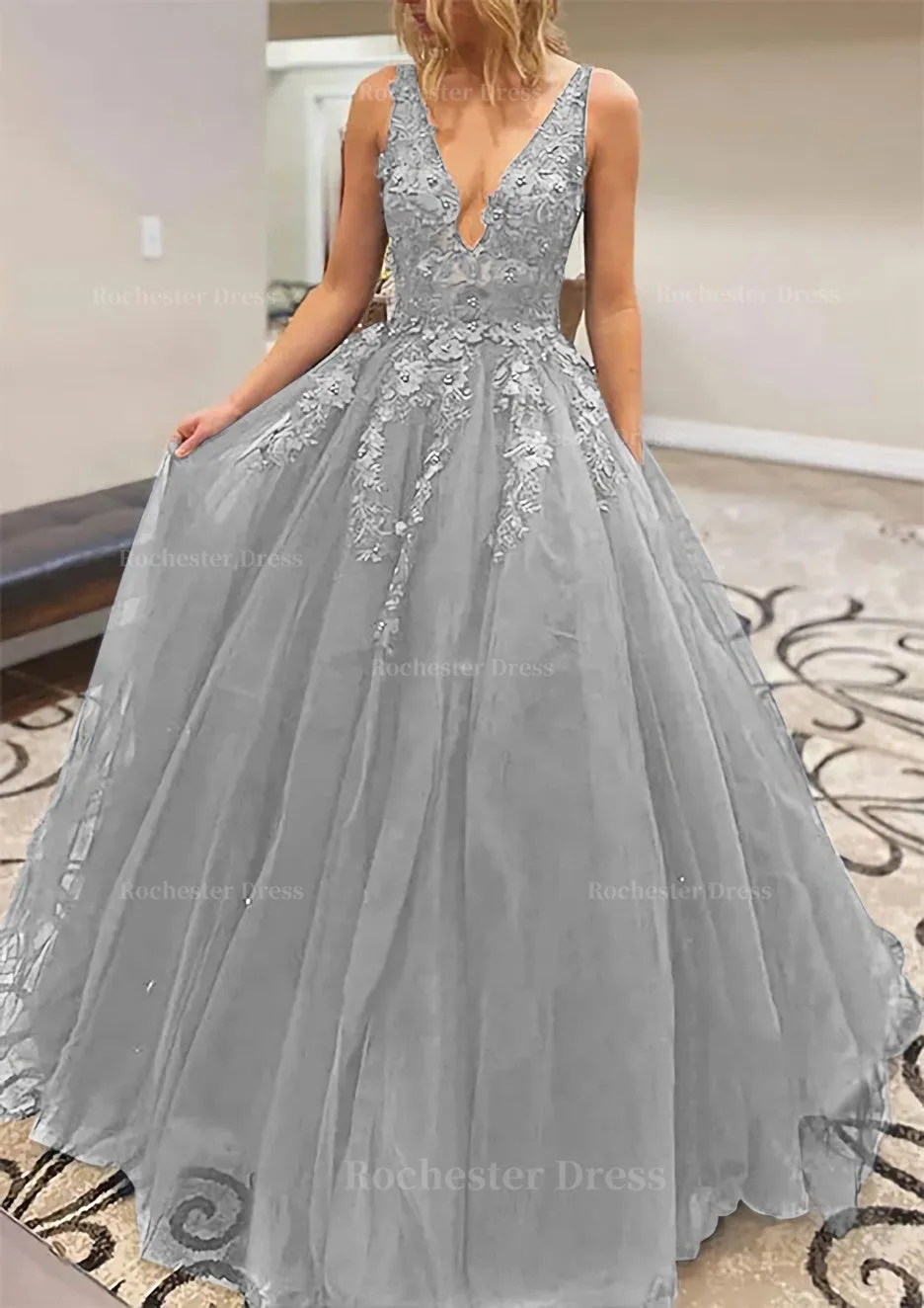 A-line V Neck Long/Floor-Length Lace Tulle Prom Dress With Appliqued