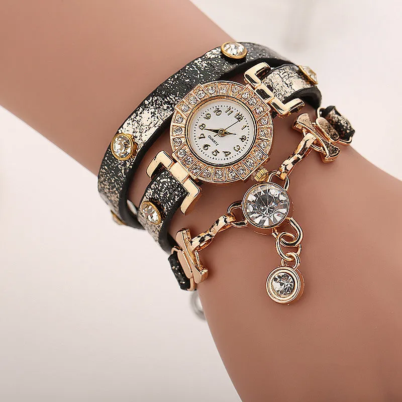 Fashion Casual Long Leather Strap watches Women Popular Jewelry Ethnic Style Surround the Wrist Quartz Watch Clock