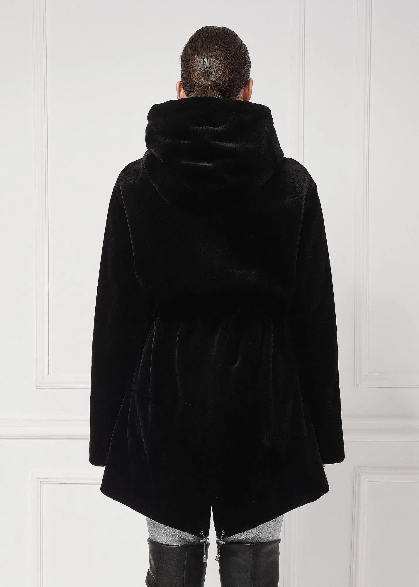 Hooded parka jacket made of sheared mink