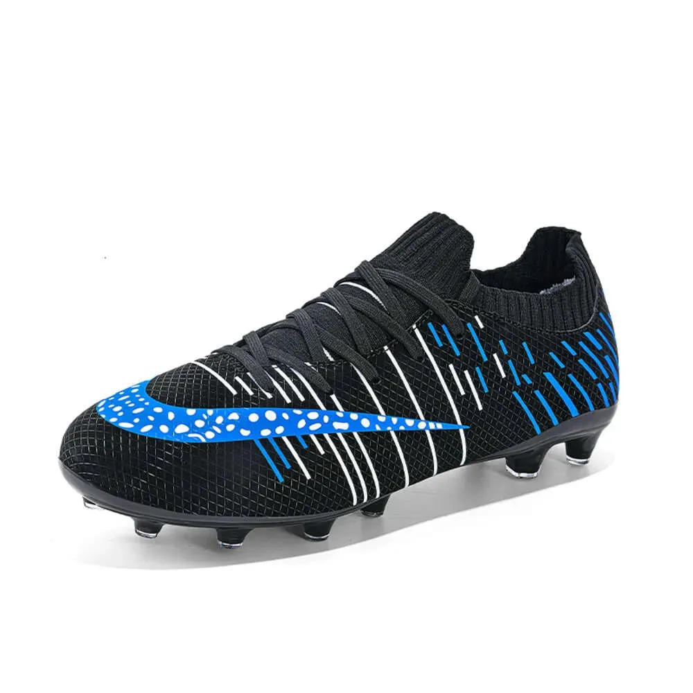 Hot selling Non-slip breathable Wholesale Soccer Waterproof Football Boots Shoes Cleats