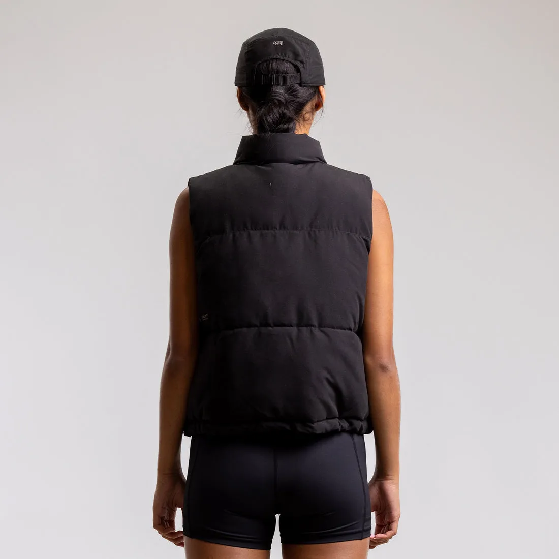 Ilabb Cropped Puffer Vest Black