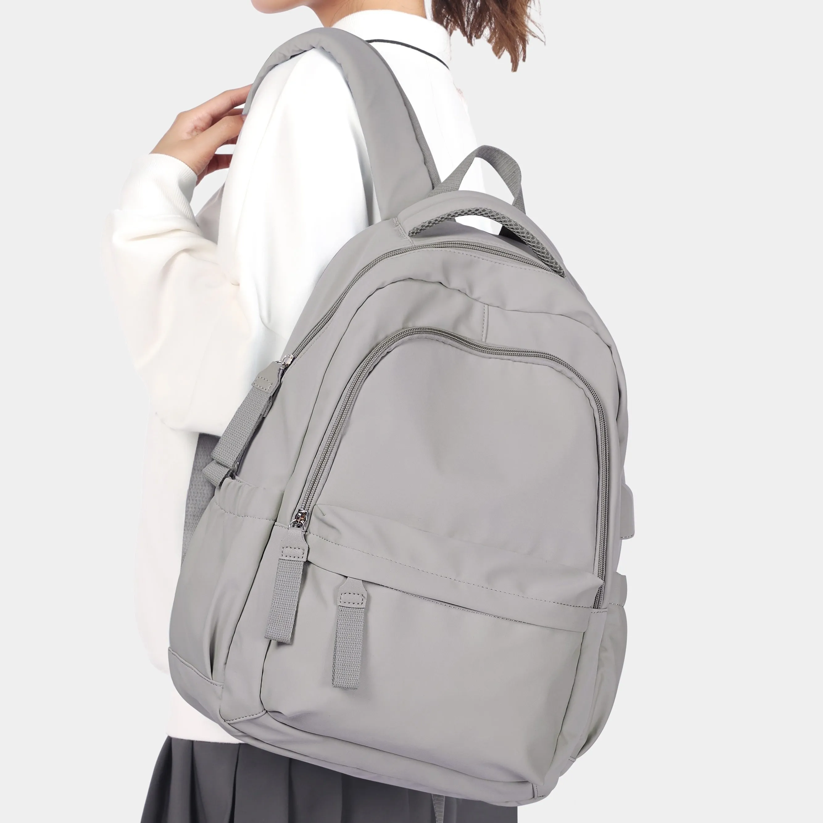 Large Capacity Backpack - Fast USB Charging, Ultra-Durable, Waterproof, and Lightweight - Ideal for School, Commuting, and Travel