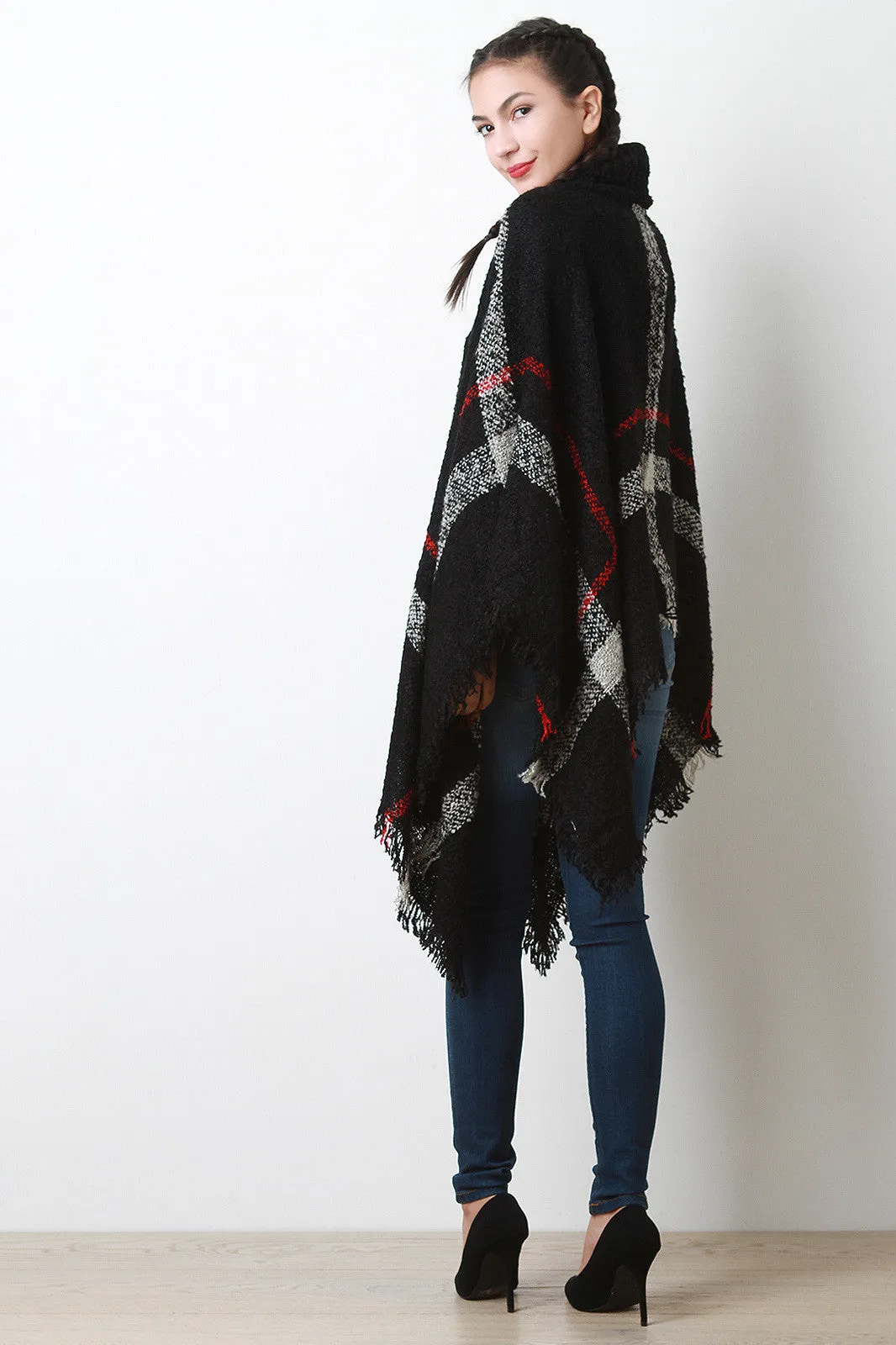 Linear Pattern Textured Knit Turtleneck Poncho