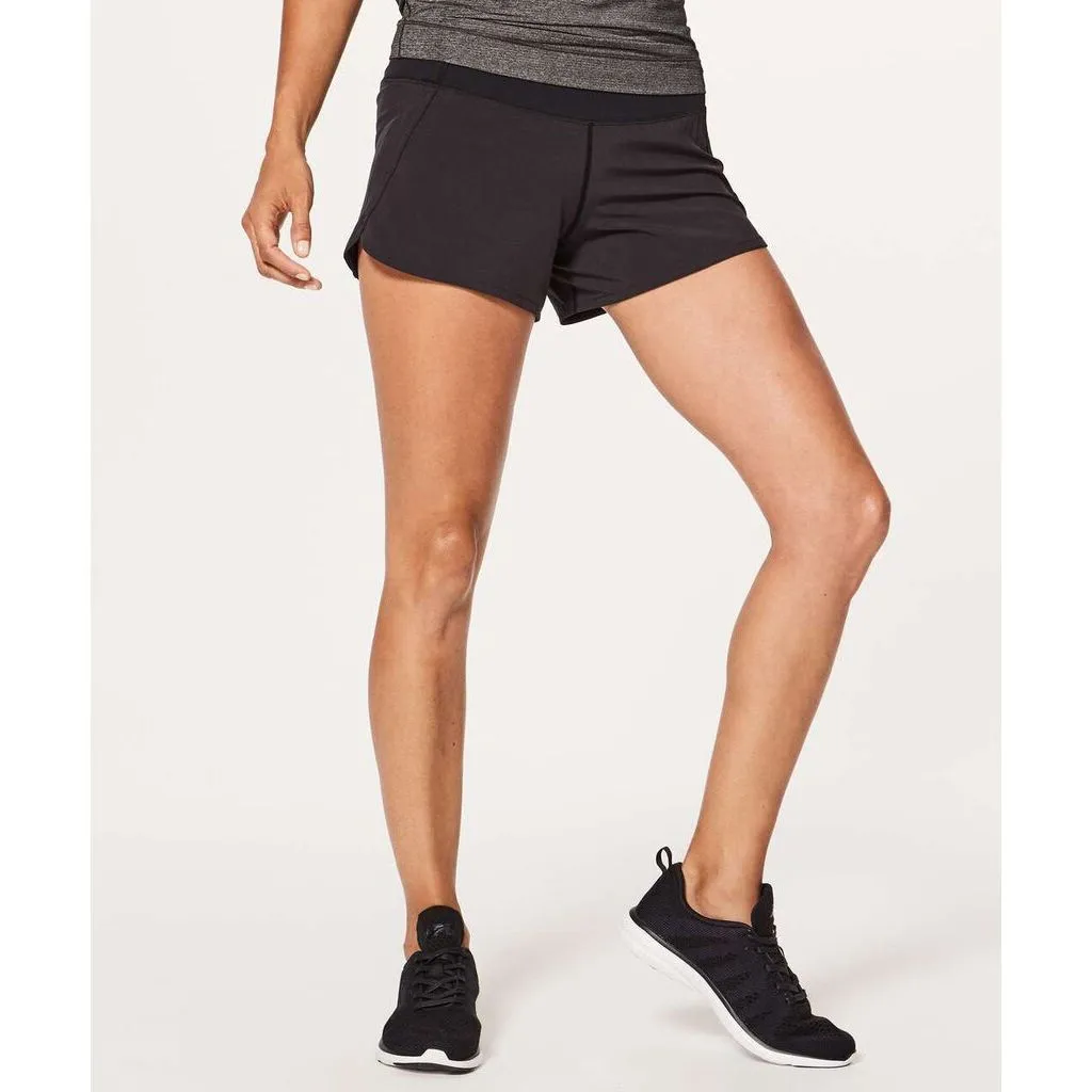 Lululemon Run Times Short II 4" in Black - Size 4