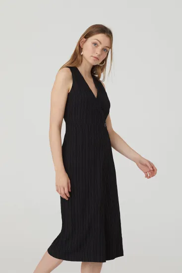 NICE THINGS - Fancy Fabric Midi Dress