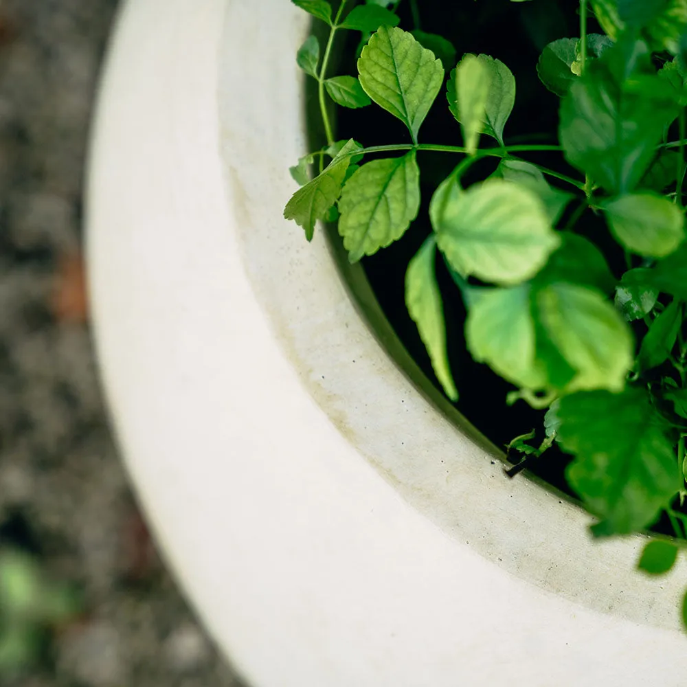 Onyx Sphere Planters