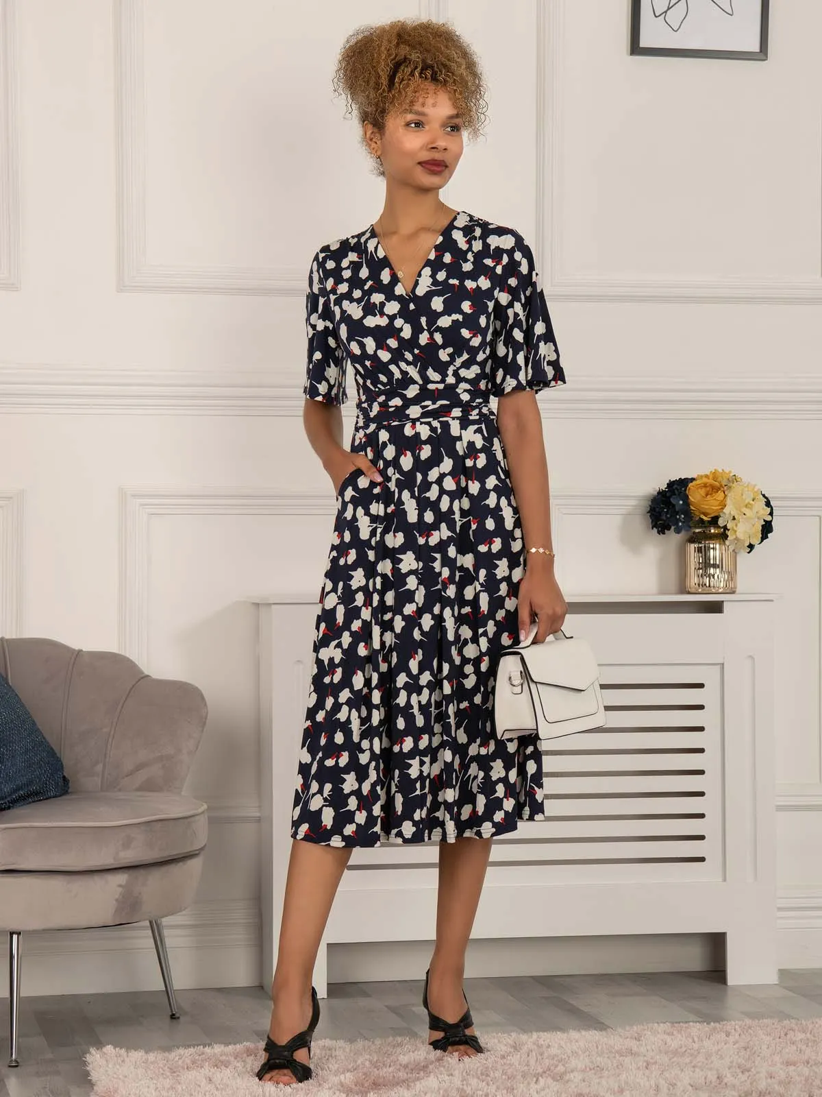 Quyn Angel Sleeve Jersey Dress, Navy White Floral