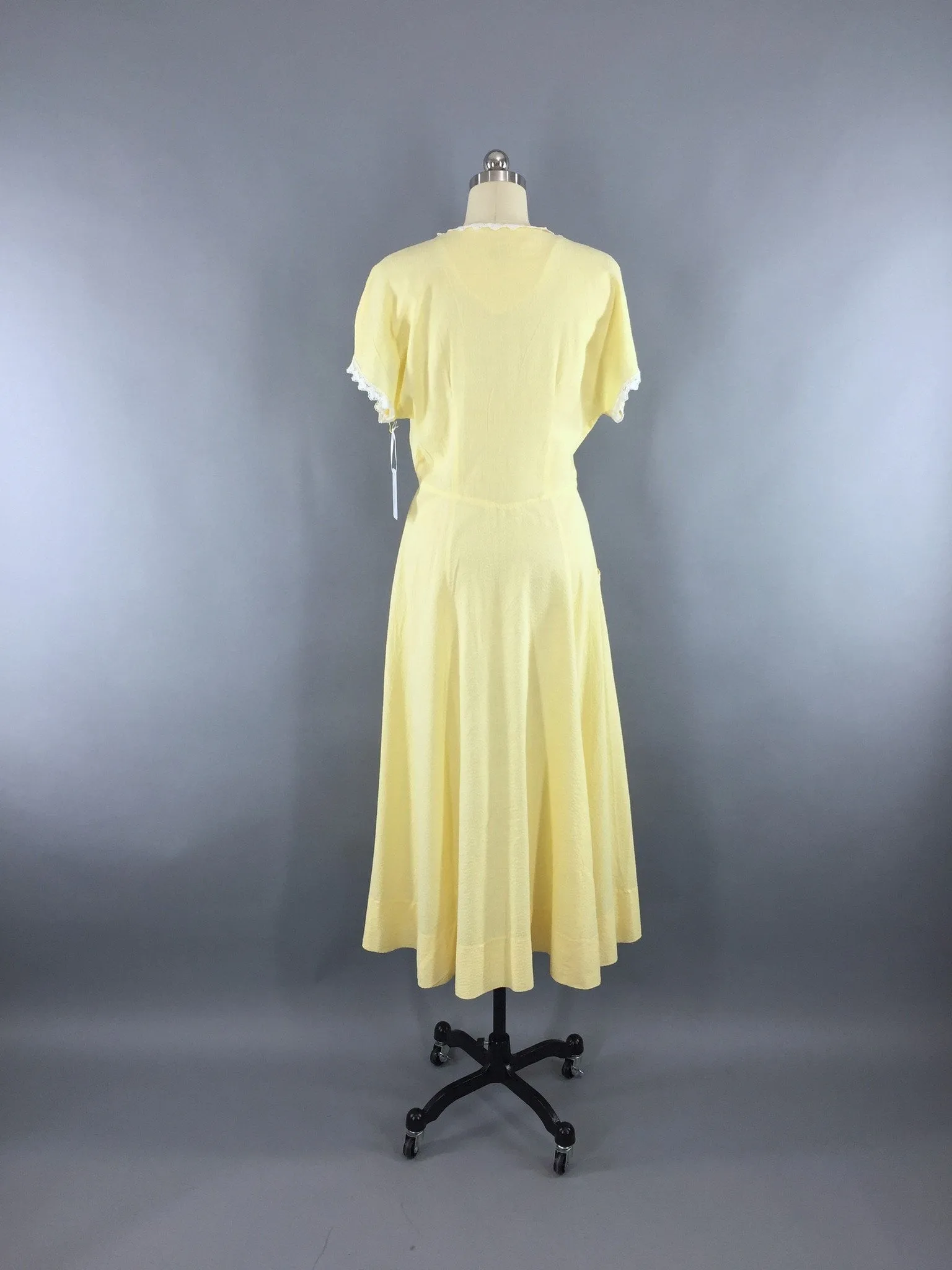 Vintage 1950s Dress / Yellow Seersucker Wrap Dress