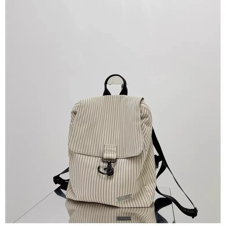 Xianyang New British Style Western Style Backpack Commuter Travel All-Matching Lightweight Waterproof Backpack Niche High-Grade Fashion